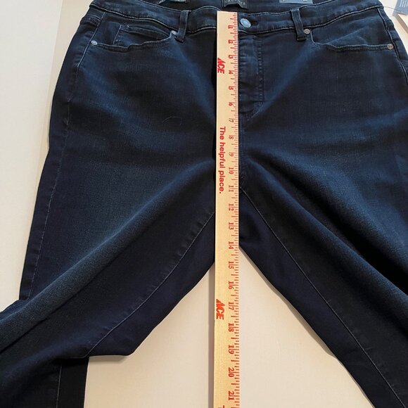 Talbots NWT Straight Leg Jeans Starlight Wash Size 14W - Picture 8 of 13